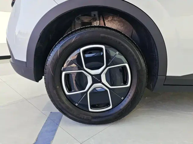 GAC Aion UT — Фото автомобиля 6