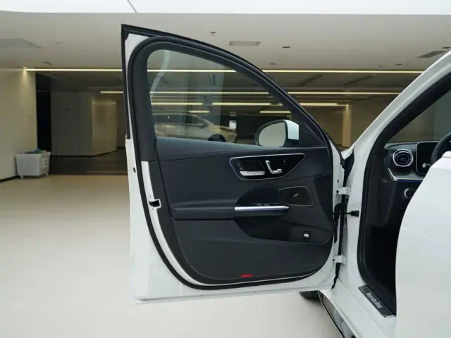 Mercedes-Benz C-Class — Фото автомобиля 14