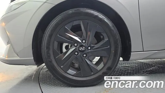 Фотография автомобиля — Hyundai AVANTE