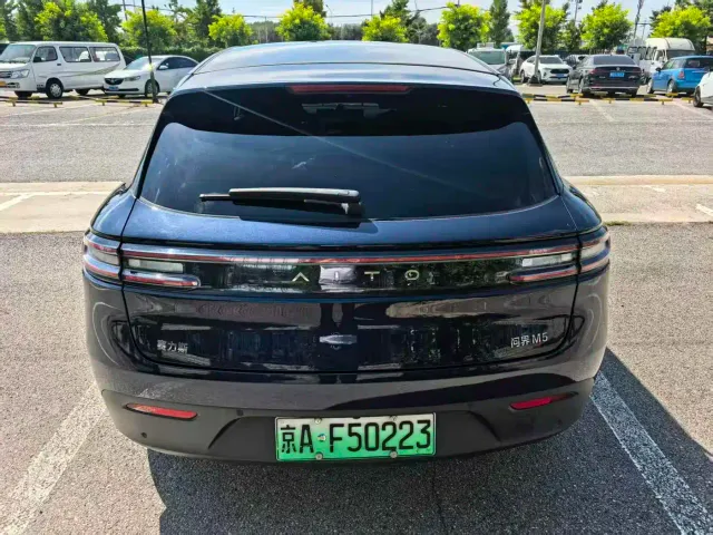 Aito M5 — Фото автомобиля 5