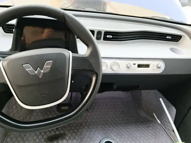 Wuling Hongguang Mini EV — Фото автомобиля 9