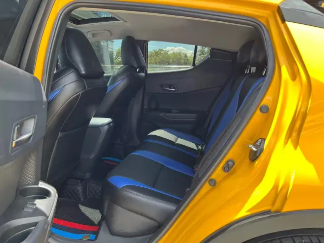 Toyota C-HR — Фото автомобиля 11