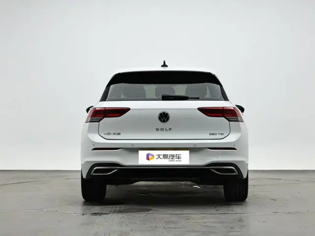 Volkswagen Golf — Фото автомобиля 4
