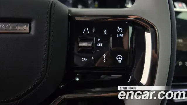 Land Rover Range Rover Velar — Фото автомобиля 18