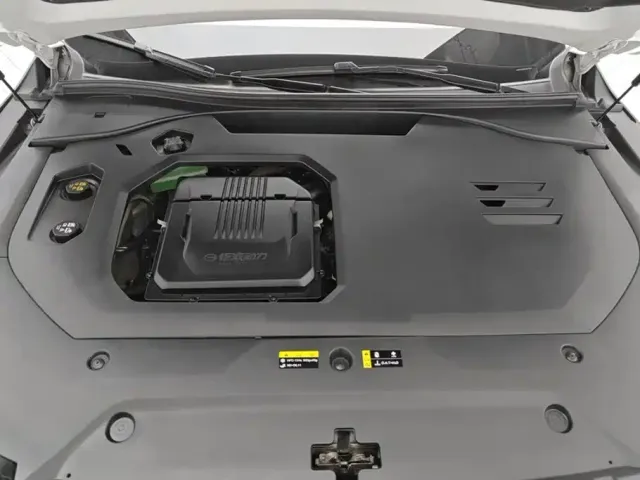GAC Trumpchi Trumpchi ES9 2024 Model PHEV 143km Traveller Max — Фото автомобиля 10