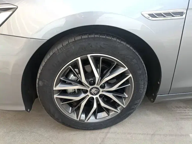 BYD Qin PLUS — Фото автомобиля 22