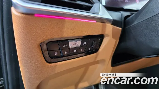 BMW 3-Series 3 серия (G20) 320i M Sport — Фото автомобиля 12