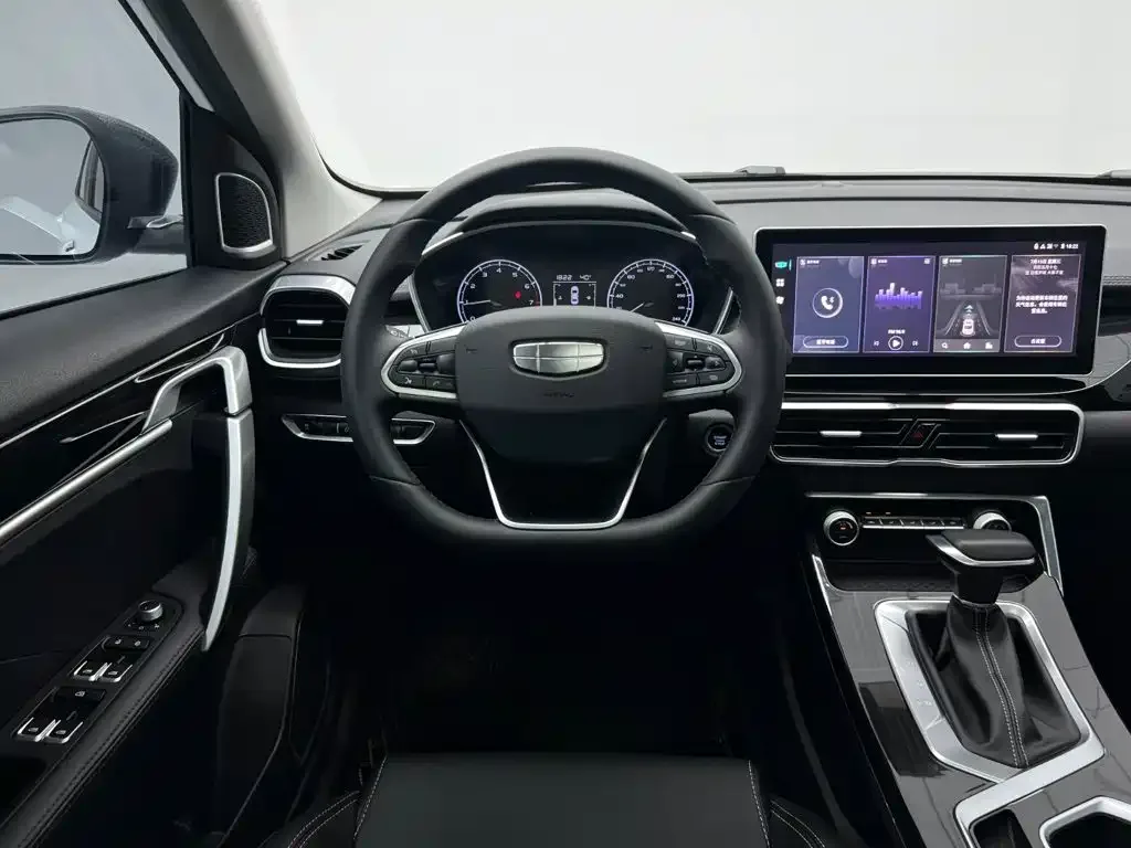 Geely Binyue 2025 1.5L CVT Super Edition MAX — Фото автомобиля 13