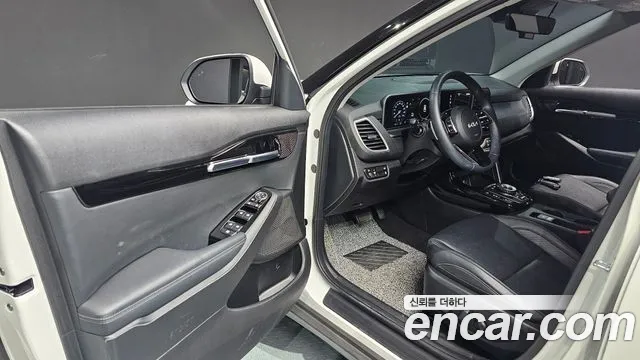 Kia Seltos New — Фото автомобиля 16