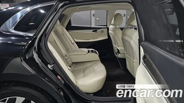 Hyundai Grandeur (New) Hybrid — Фото автомобиля 11