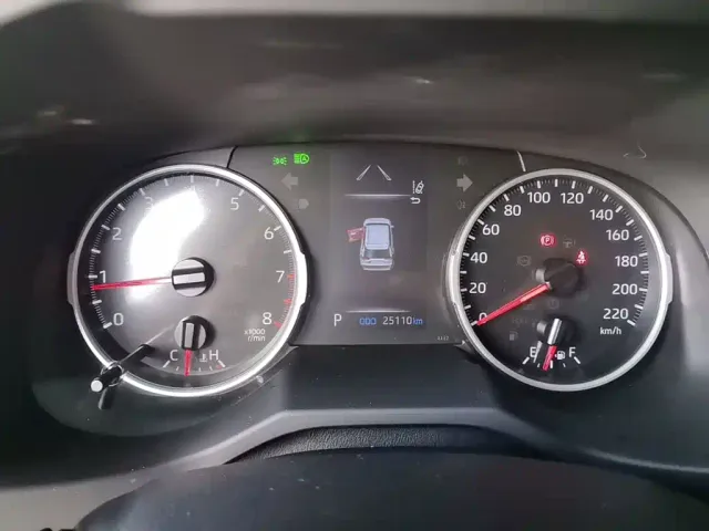 Toyota RAV4 — Фото автомобиля 11
