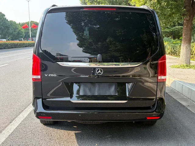 Mercedes-Benz V-Class — Фото автомобиля 5