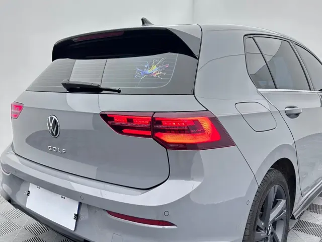 Volkswagen Golf — Фото автомобиля 9