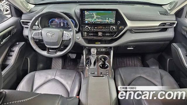 Toyota Highlander — Фото автомобиля 7