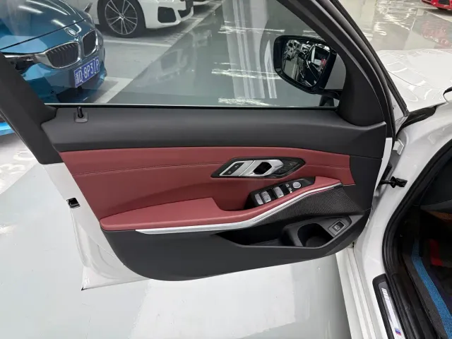 BMW 3 Series — Фото автомобиля 6