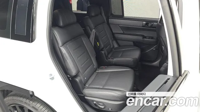 Hyundai Santafe Santa Fe (MX5) Бензин 2.5T 2WD — Фото автомобиля 8