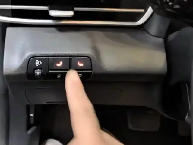 Hyundai Elantra — Фото автомобиля 9