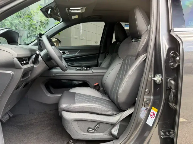 Changan Qiyuan Q05 — Фото автомобиля 14