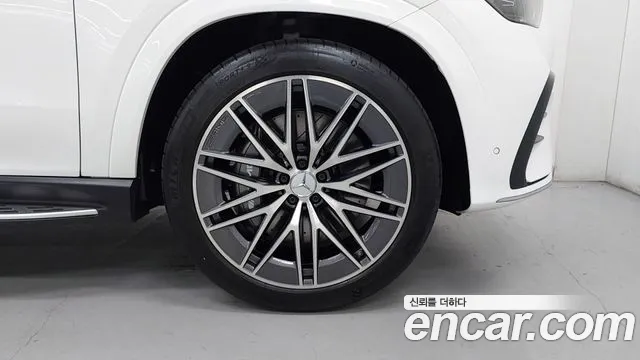 Mercedes-Benz GLE-Class — Фото автомобиля 5