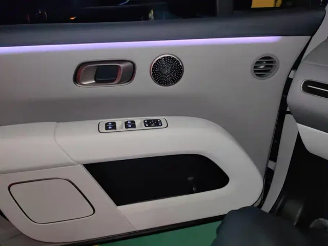 Li Auto i6 — Фото автомобиля 7