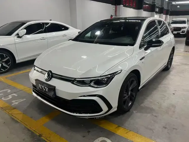Фотография автомобиля — Volkswagen Golf