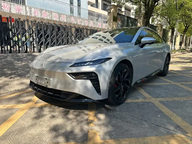 Фотография автомобиля — Dongfeng eπ 007