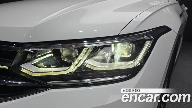 Volkswagen Tiguan — Фото автомобиля 22
