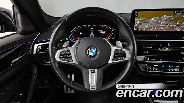 BMW 5 Series G30 — Фото автомобиля 13