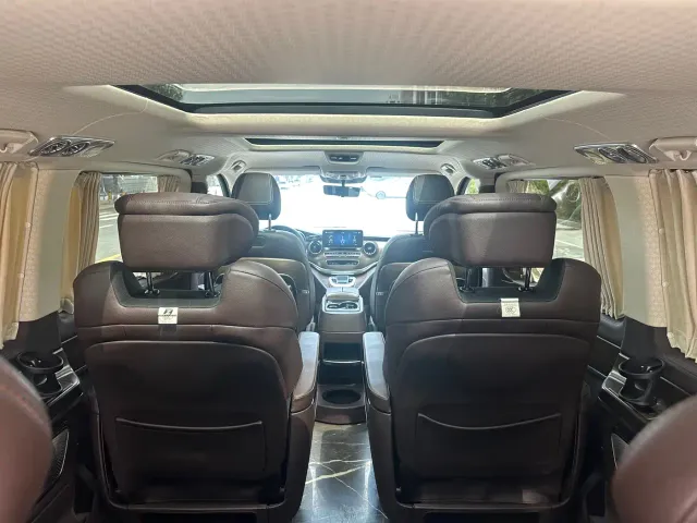 Mercedes-Benz V-Class — Фото автомобиля 16