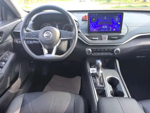 Nissan Teana — Фото автомобиля 8