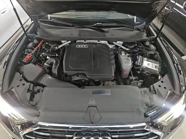 Audi A6L — Фото автомобиля 19