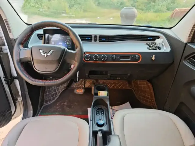 Wuling Hongguang Mini EV — Фото автомобиля 9