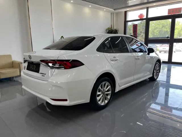 Toyota Corolla — Фото автомобиля 4