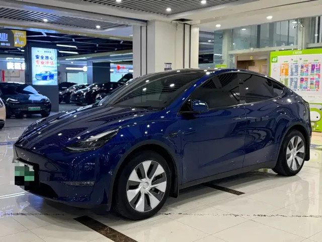 Фотография автомобиля — Tesla Model Y