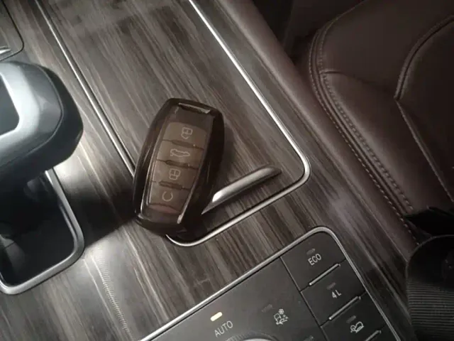 Haval H9 — Фото автомобиля 12