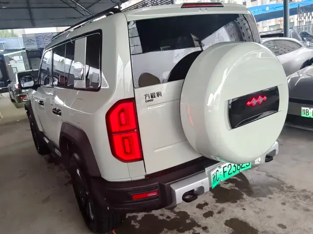 BYD FangChengBao Leopard 5 — Фото автомобиля 6