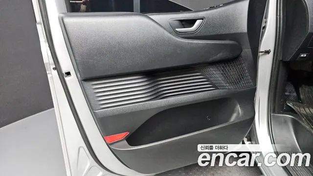 Hyundai Staria — Фото автомобиля 13