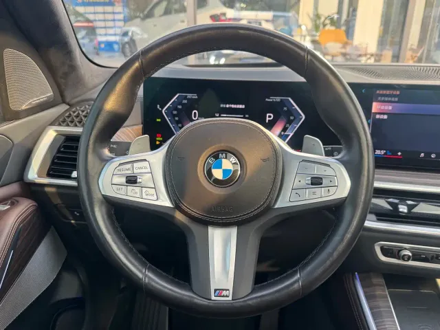 BMW X5 — Фото автомобиля 10