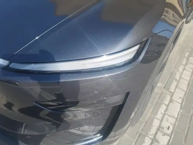 Tesla Model Y — Фото автомобиля 5