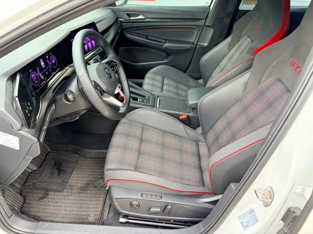 Volkswagen Golf GTI — Фото автомобиля 5