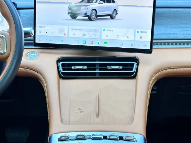 Jetour X70L — Фото автомобиля 15