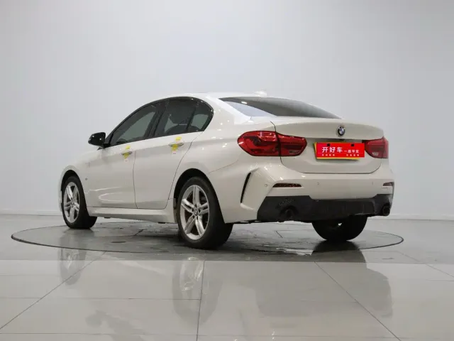 BMW 1 Series — Фото автомобиля 4