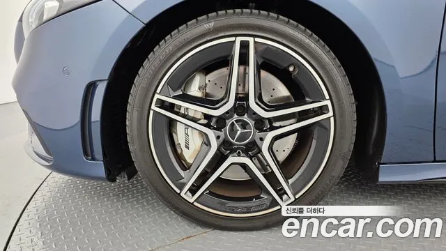 Mercedes-Benz A-Class — Фото автомобиля 5