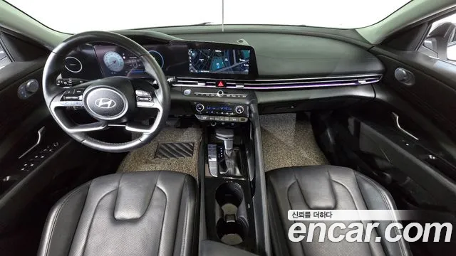Hyundai Avante CN7 — Фото автомобиля 10