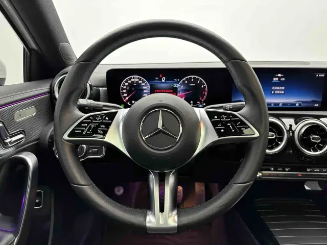 Mercedes-Benz A-Class — Фото автомобиля 18