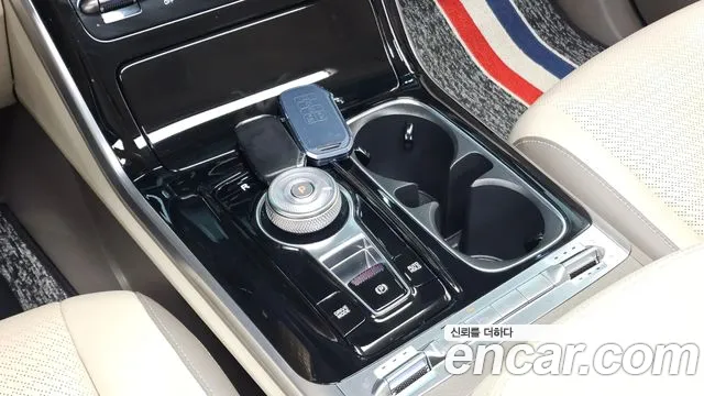 Kia Canival Carnival 4 поколение Бензин 9 мест Signature — Фото автомобиля 9