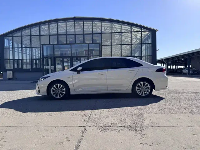Toyota Corolla — Фото автомобиля 8