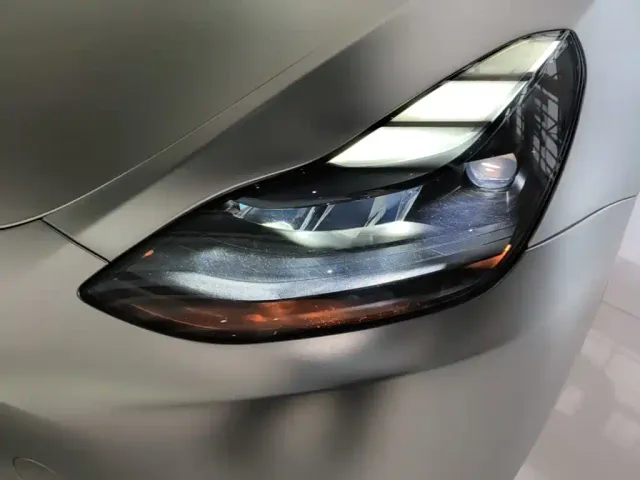 Tesla Model Y — Фото автомобиля 23