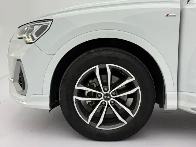 Audi Q3 — Фото автомобиля 21