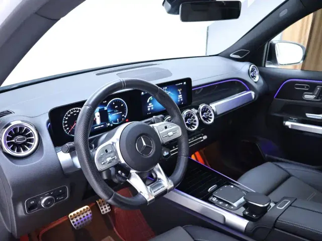 Mercedes-Benz GLB AMG — Фото автомобиля 11